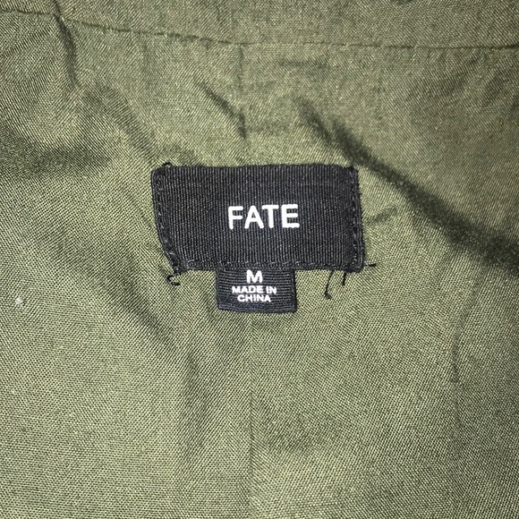 Army Green Utility Jacket w Knitted Sleeve🧶 - Picture 5 of 7